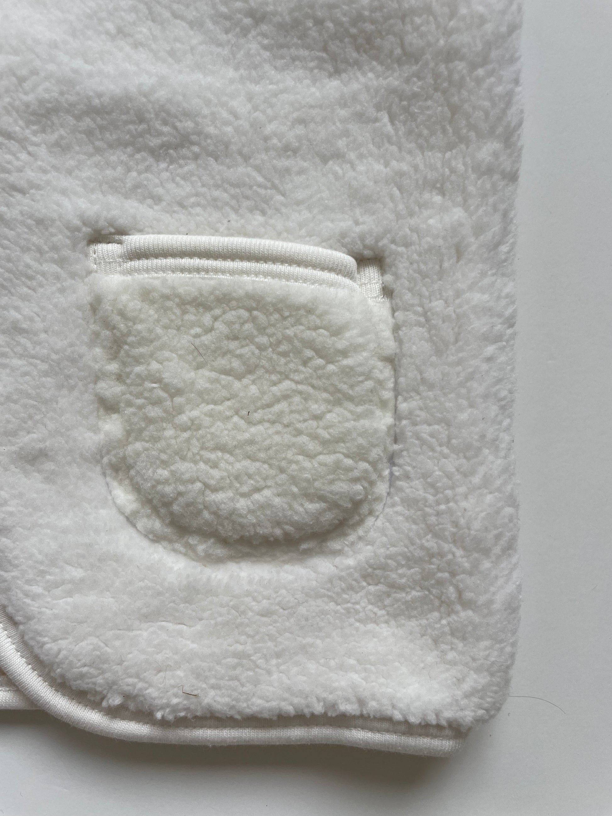 Teddy Gilet met Zakken - Fijne Kleine