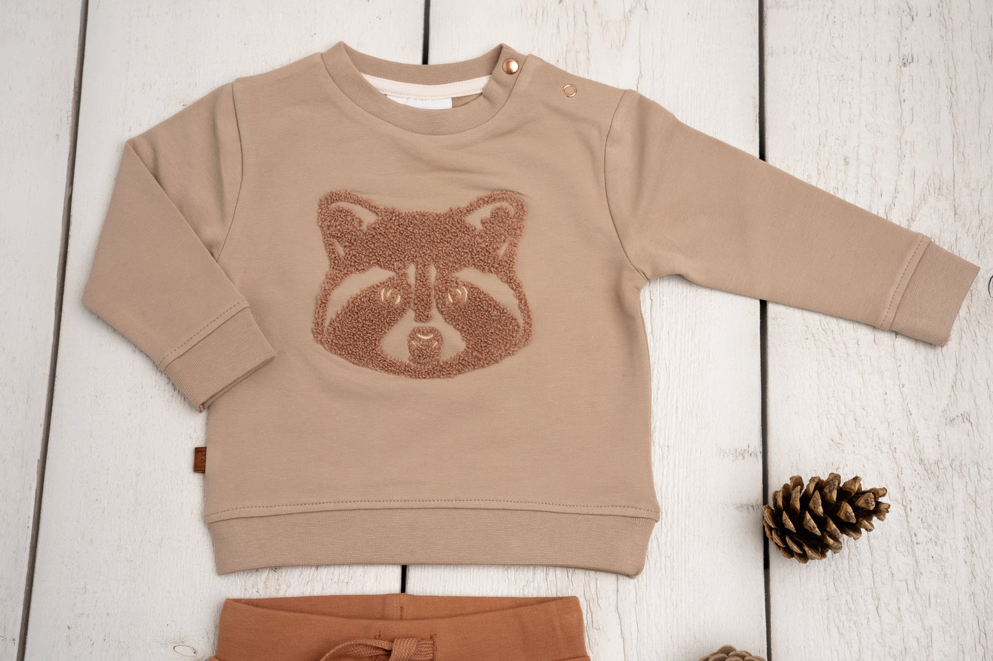 Raccoon Sweater Taupe - Fijne Kleine